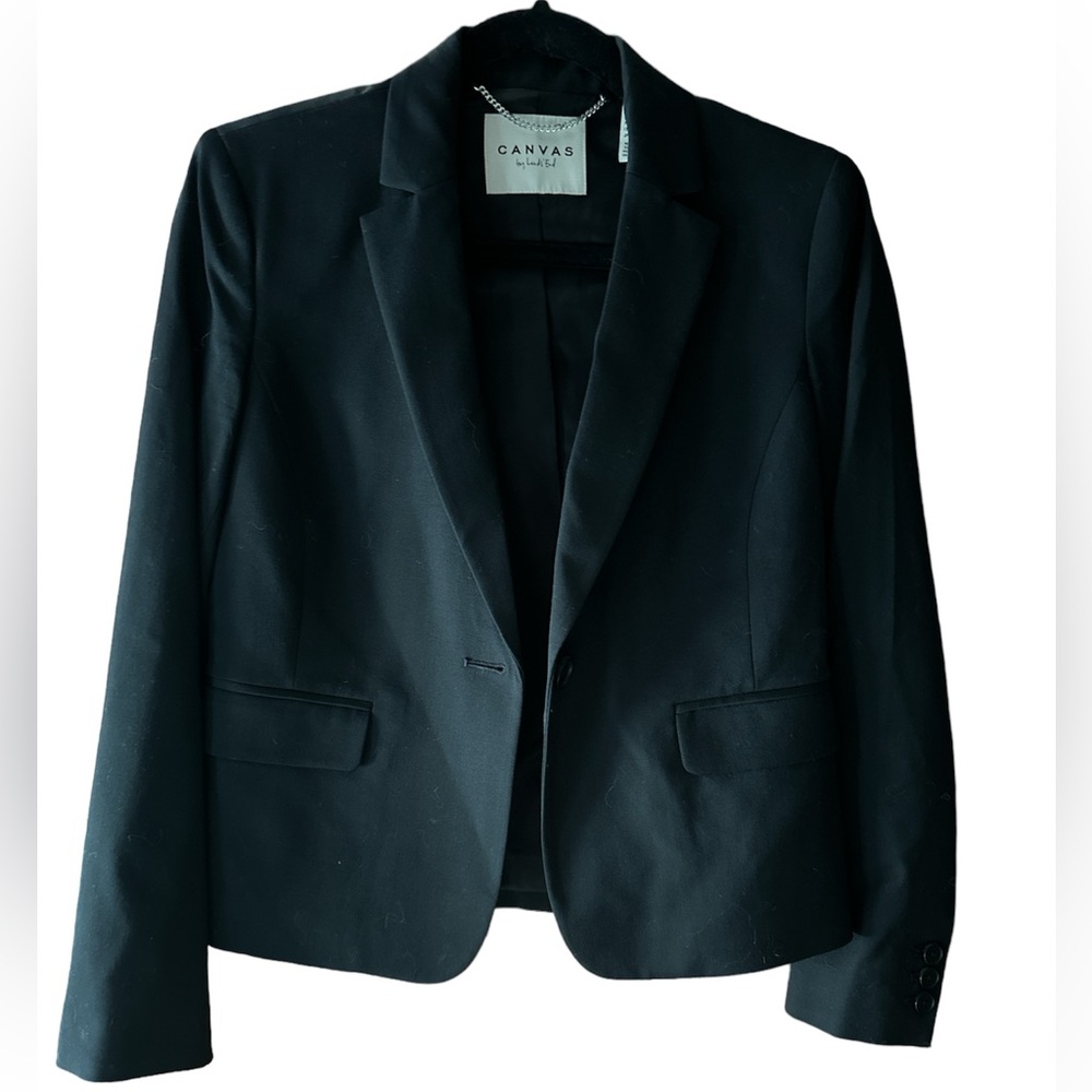Lands’ End black blazer size 4